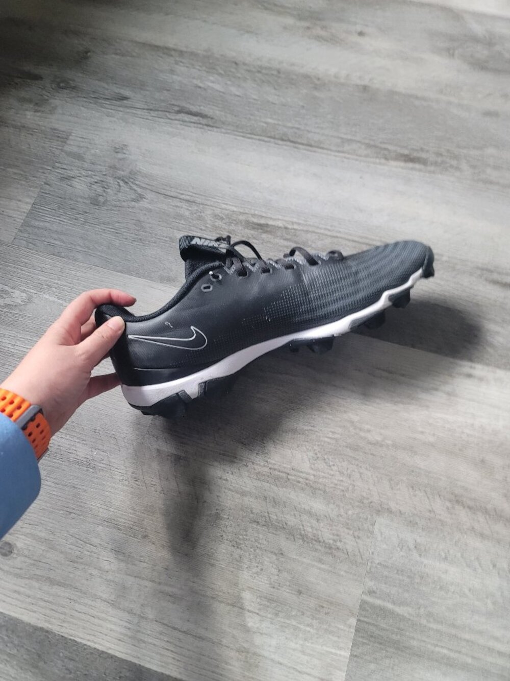 SINGLE - RIGHT ONLY - Mens black and white nike Vapor fastflex cleat - size 14